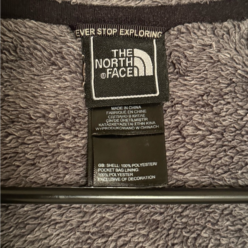 The North Face Women's Charcoal Teddy Jacket - Picture 4 of 9